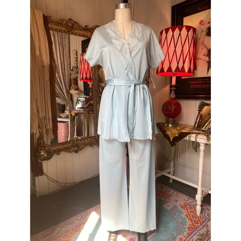vintage 1970s vanity fair pajamas ice blue nylon 2 piece 70s pjs wrap lace sm